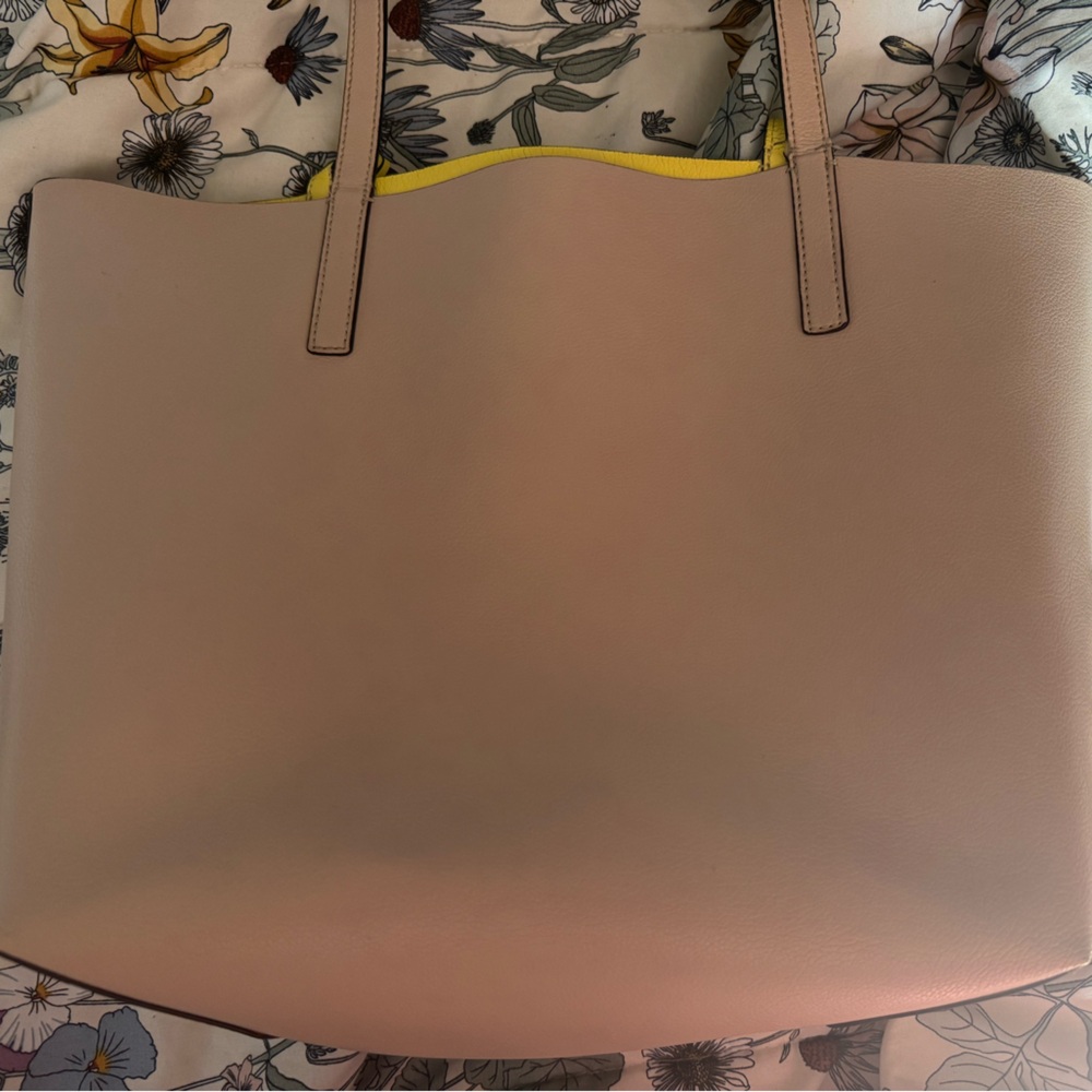 Reversible Kate Spade Blush Tote with Yellow tassel - Picture 3 of 8